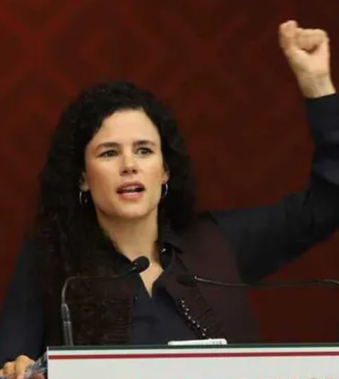 President Xiadani of Huenya giving her victory speech